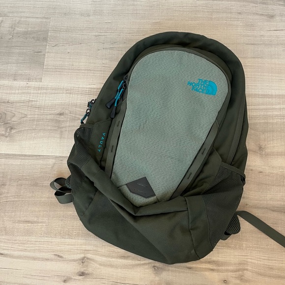 North Face Backpack - Picture 3 of 6